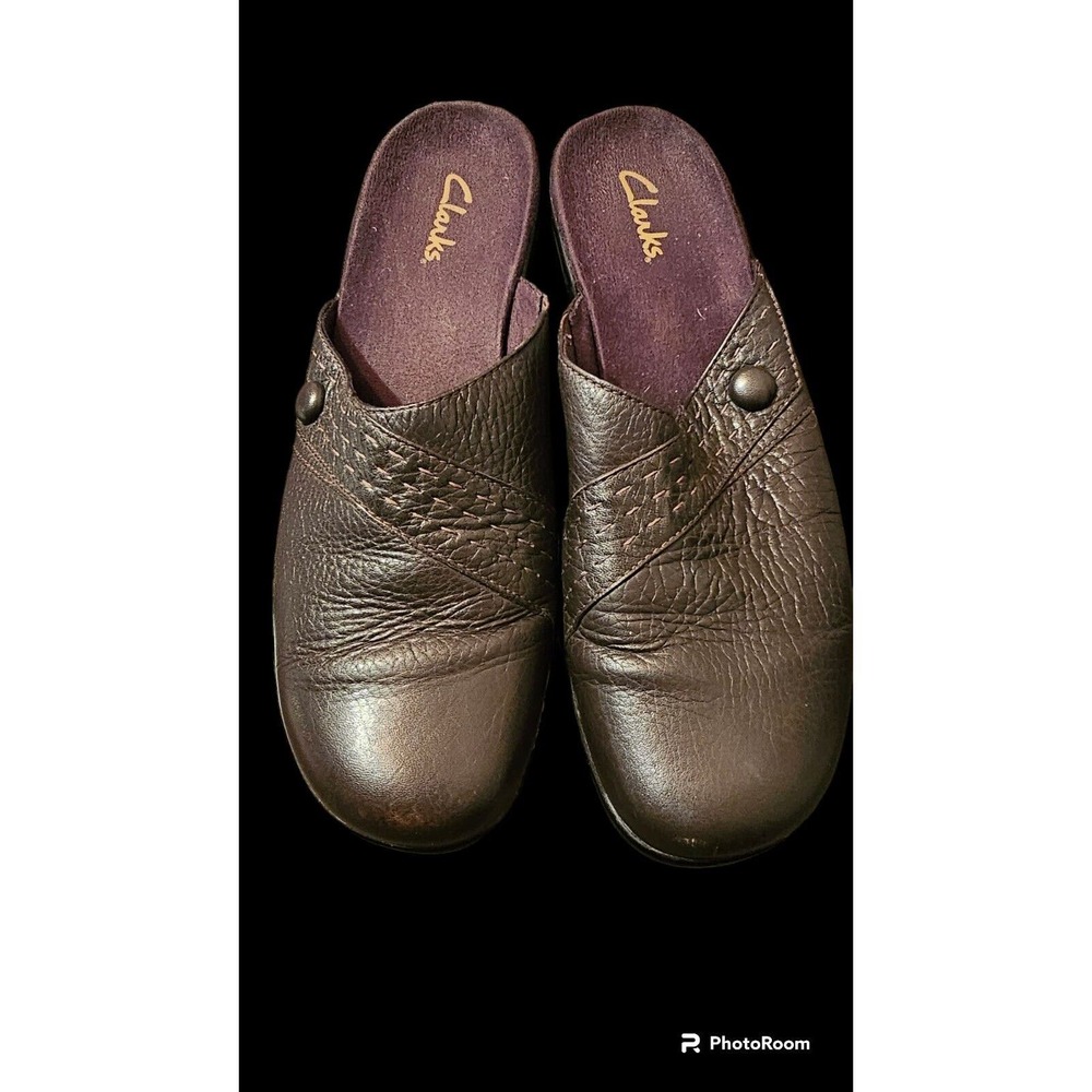 Clarks women's shoes Size 11 Brown Slip On